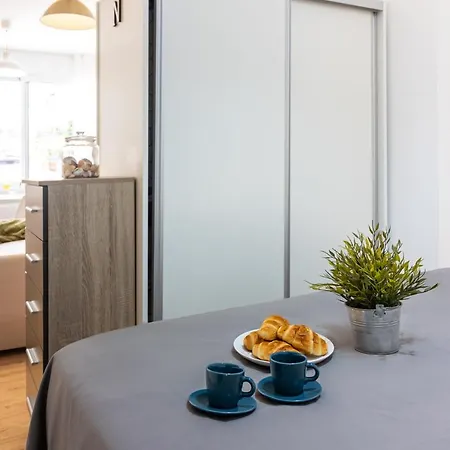 Malagueta Freshapartments Malaga Exterior photo
